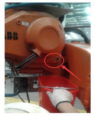 ABB機器人IRB6650S換油及保養流程指引