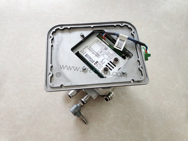 ABB噴涂機器人控制組件ACU 3HNA024871-00106維修